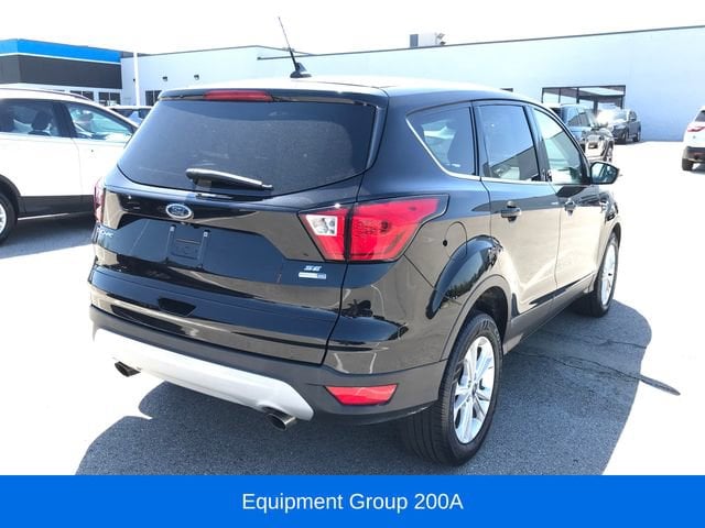 Used 2019 Ford Escape SE with VIN 1FMCU9GDXKUB16036 for sale in Flint Township, MI