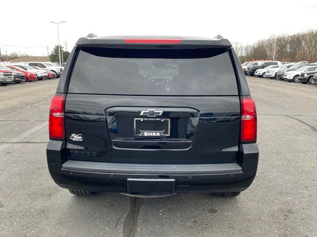 2019 Chevrolet Tahoe LT photo 2