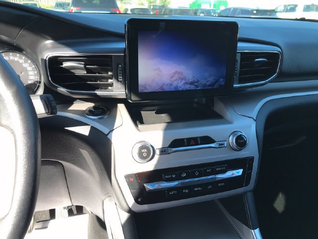 2023 Ford Explorer XLT - Photo 32