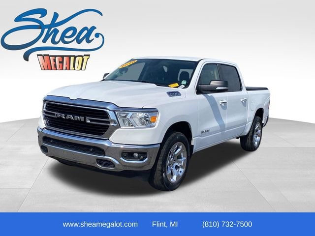 2020 RAM 1500 Big Horn/Lone Star 4x4 Crew Cab 5'7's photo