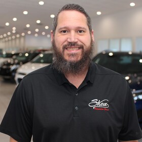 Staff member Cooper Ellis from ID_525043