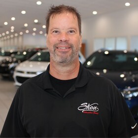 Staff member Robert Beckstrand from ID_311d94