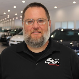 Staff member Jason Seybt from ID_8cfe69