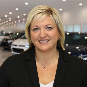 Staff member Amy Collard from ID_54bb8bbfb74c