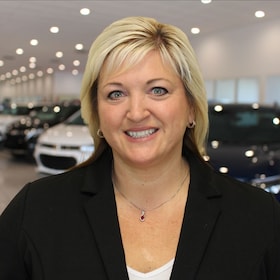 Staff member Amy Collard from ID_54bb8bbfb74c