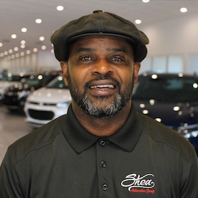 Staff member Larry Seay from ID_d10549