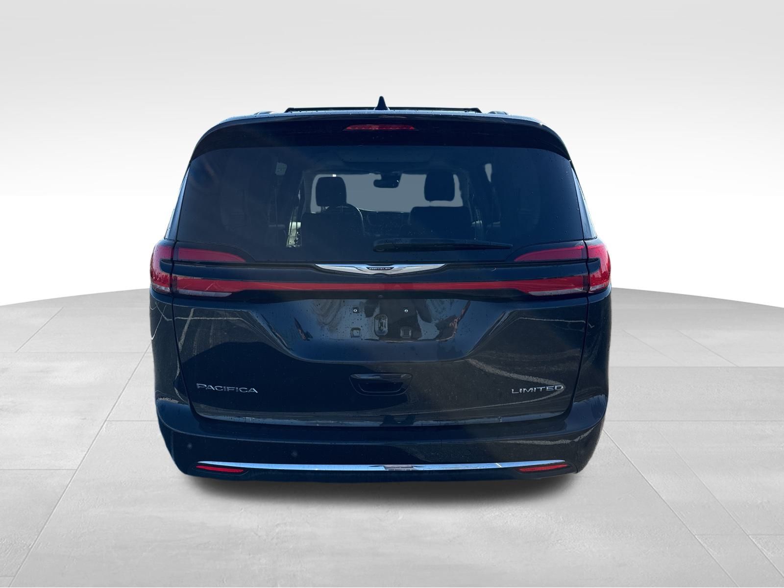 2023 Chrysler Pacifica Limited photo 4