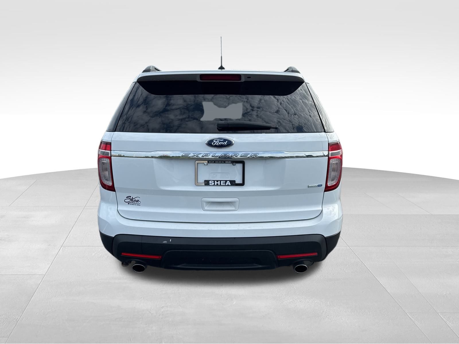 2015 Ford Explorer Base photo 4