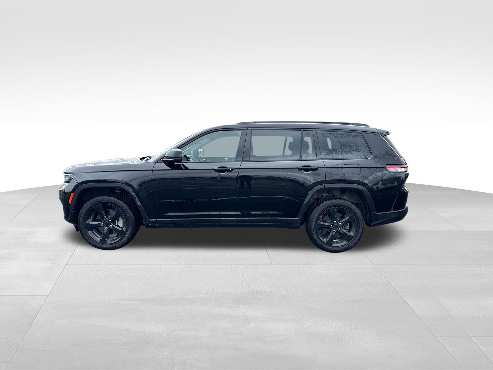 2023 Jeep Grand Cherokee Altitude X photo 2