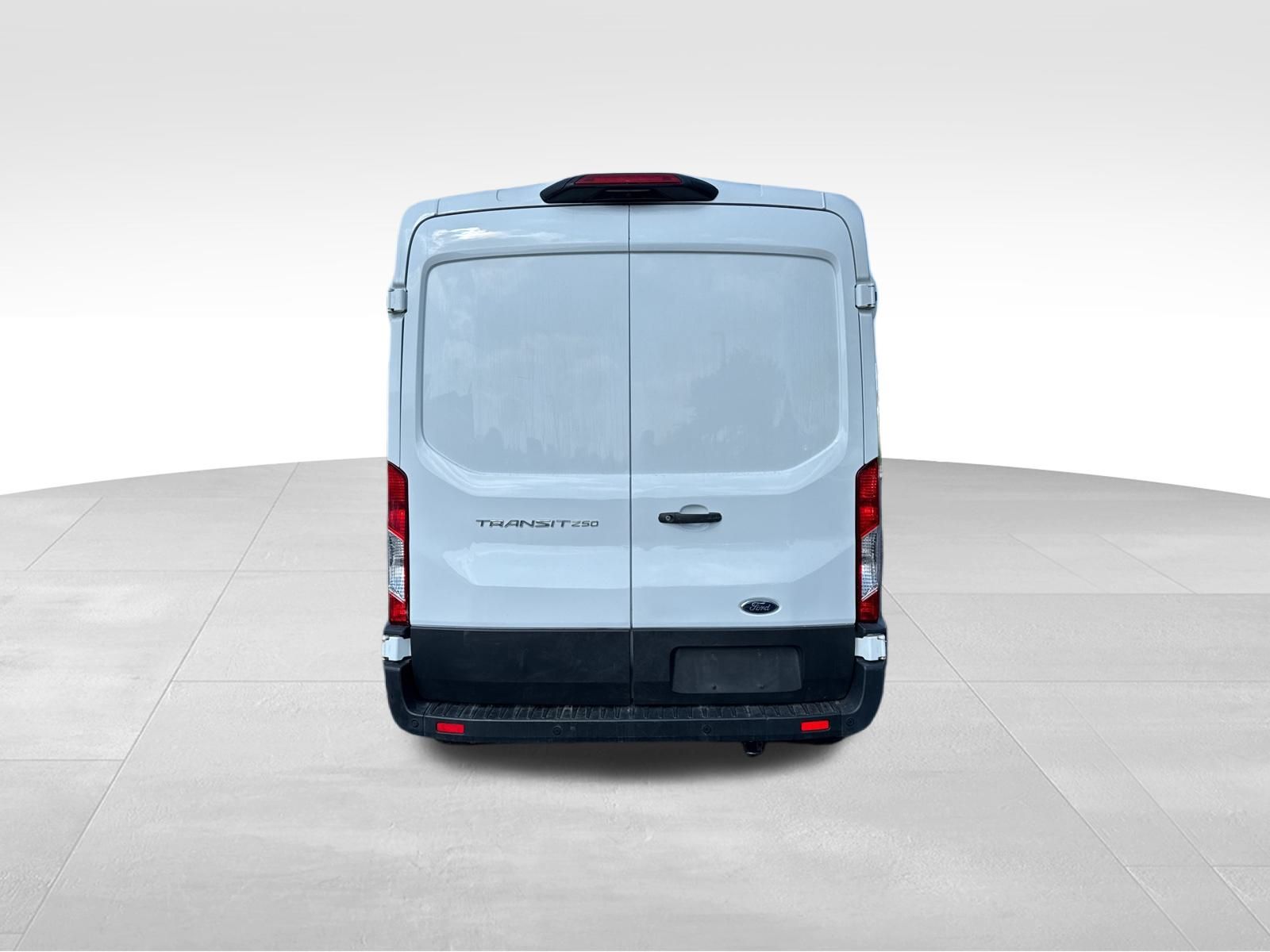 2021 Ford Transit photo 4