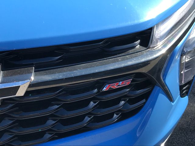 2024 Chevrolet Trax photo 2