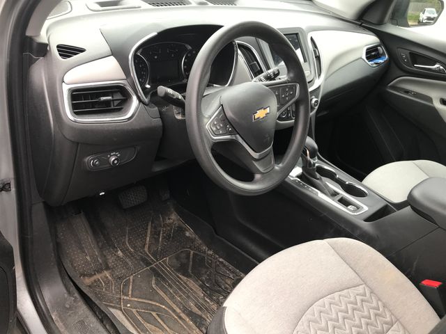 2023 Chevrolet Equinox LS photo 4