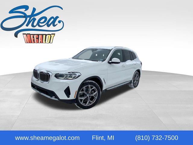 2022 BMW X3 30i's photo