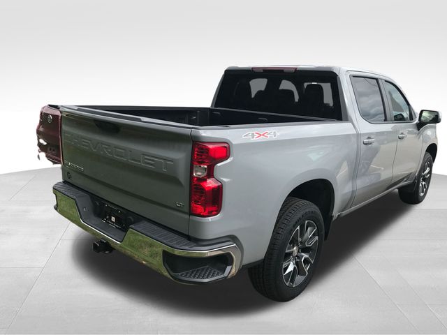 2024 Chevrolet Silverado 1500 LT photo 2