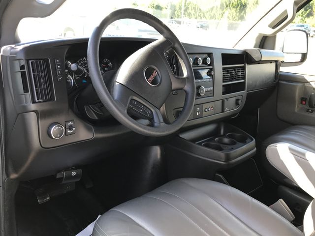 2024 Gmc Savana 2500 photo 3