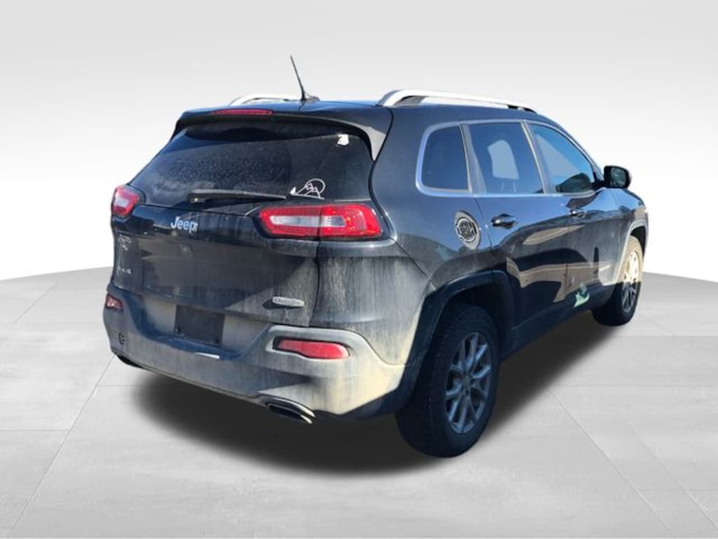 Used 2015 Jeep Cherokee Latitude SUV