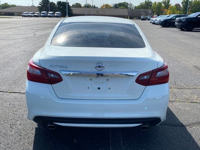 2018 Nissan Altima 2.5 SV photo 4