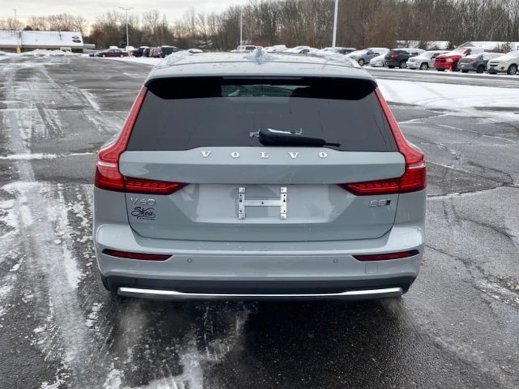 Used 2025 Volvo V60 Cross Country B5 Plus Wagon