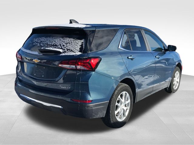 2024 Chevrolet Equinox LT photo 2