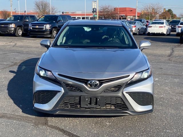 2023 Toyota Camry SE photo 2