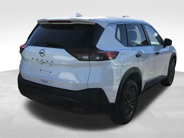 2021 Nissan Rogue S photo 2