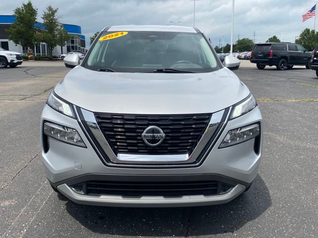 2021 Nissan Rogue SV photo 3