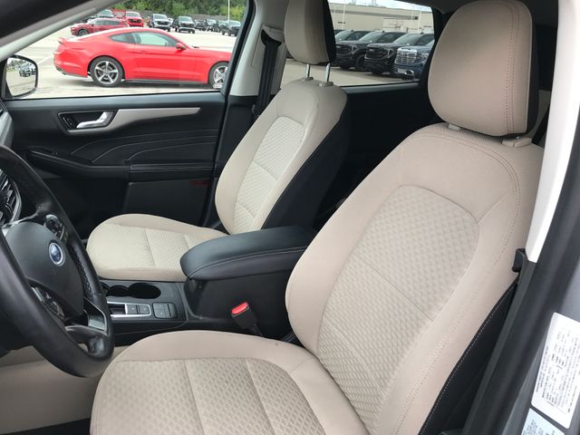 2021 Ford Escape SE Plug-In Hybrid photo 4