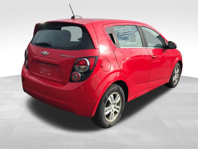 2015 Chevrolet Sonic LT photo 2