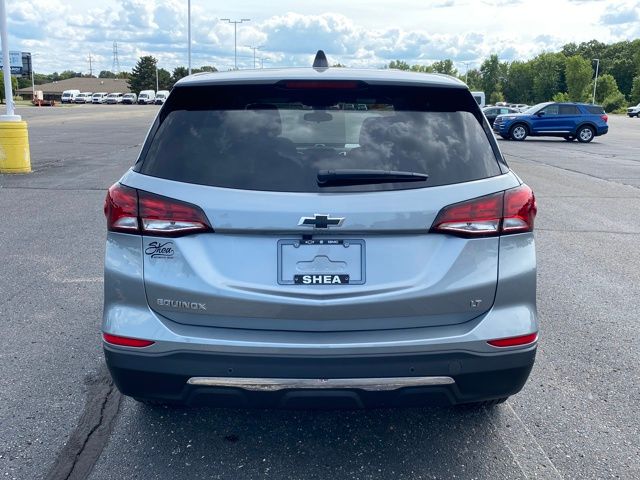2024 Chevrolet Equinox LT photo 4