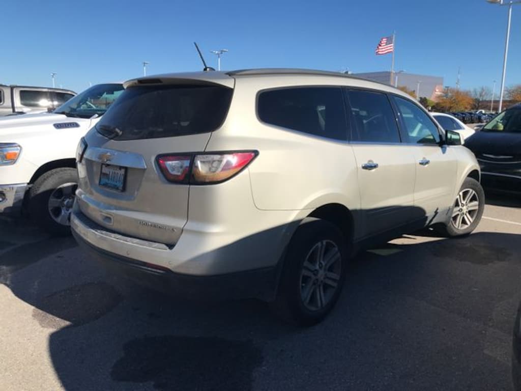 Used 2015 Chevrolet Traverse LT SUV