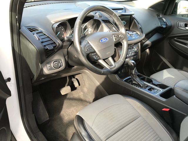 2017 Ford Escape Titanium photo 2