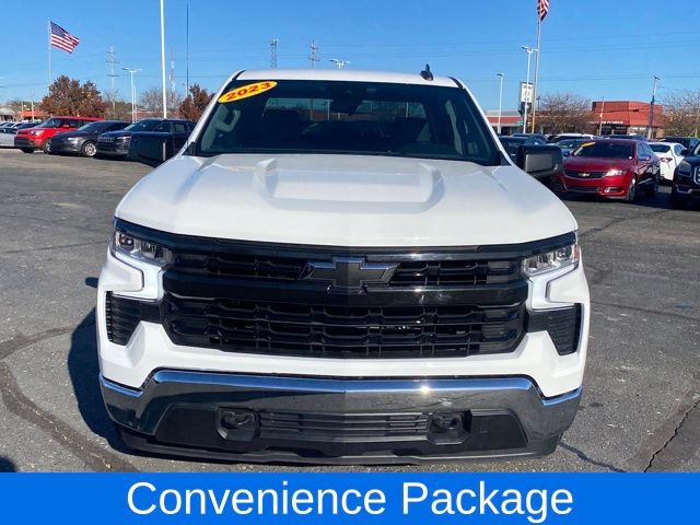 2023 Chevrolet Silverado 1500 LT photo 2