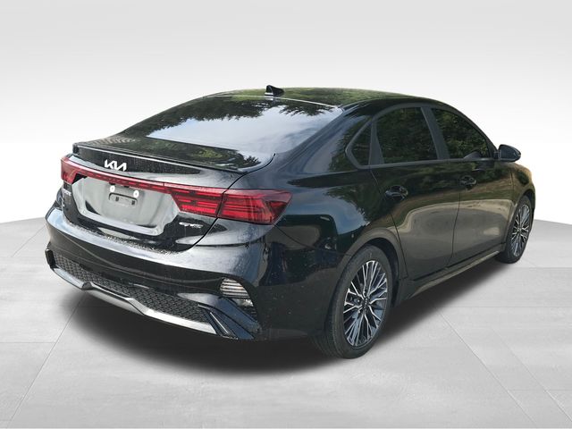 2023 Kia Forte GT-Line photo 2