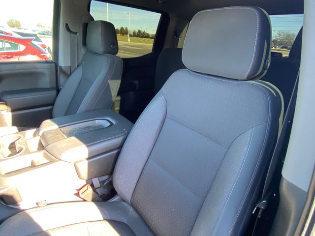 2021 Chevrolet Silverado 1500 LT photo 4