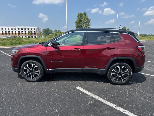 2022 Jeep Compass Limited photo 2