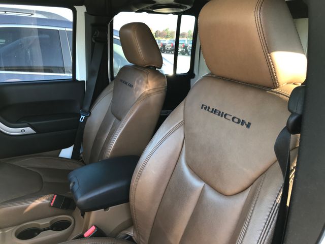 2014 Jeep Wrangler Unlimited Rubicon photo 3