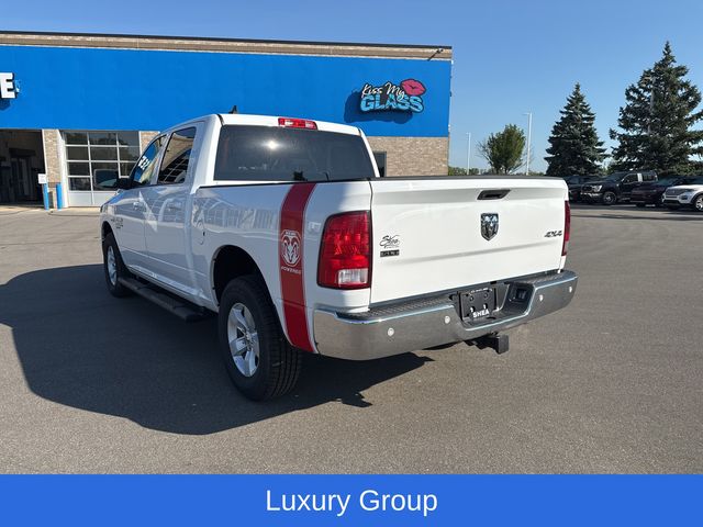 2022 Ram 1500 Classic SLT photo 3