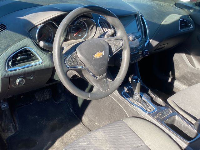 2018 Chevrolet Cruze LT photo 3