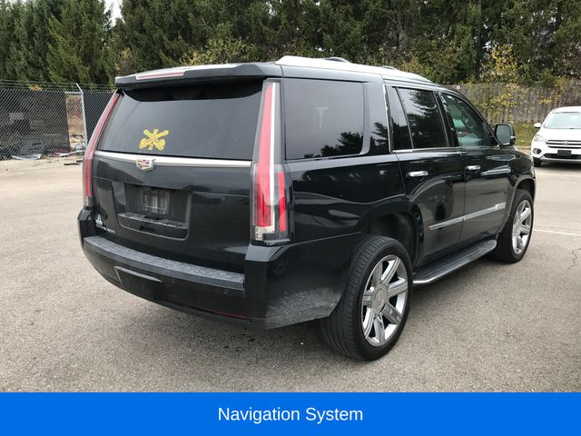 2017 Cadillac Escalade Luxury photo 2