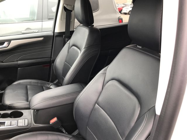 2022 Ford Escape SEL Plug-In Hybrid photo 4