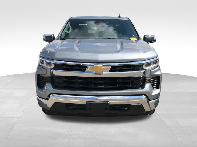2025 Chevrolet Silverado 1500 LT photo 2