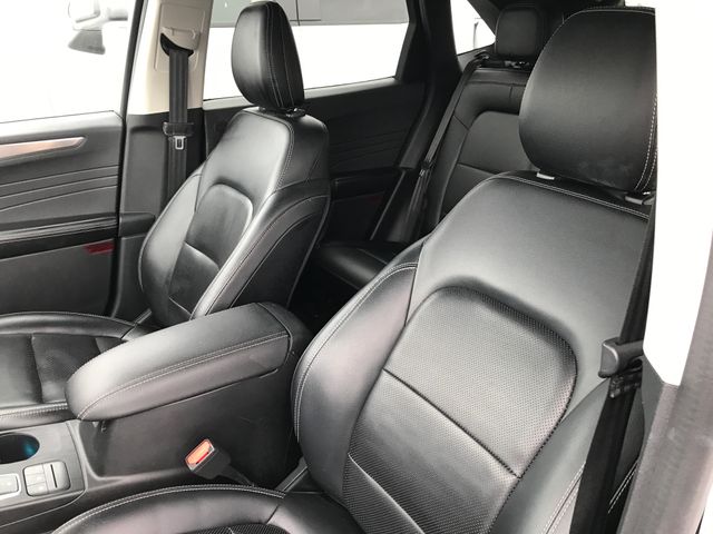 2021 Ford Escape Hybrid Titanium photo 3