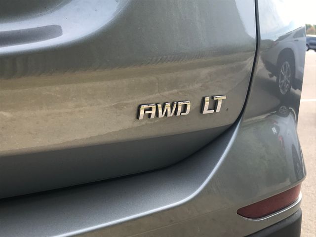 2024 Chevrolet Equinox LT photo 2
