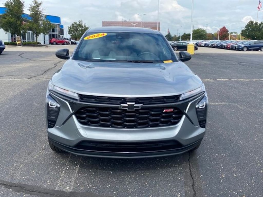 Used 2024 Chevrolet Trax 1RS SUV