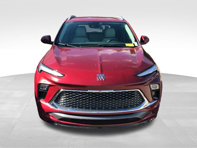 2024 Buick Encore GX Avenir photo 2