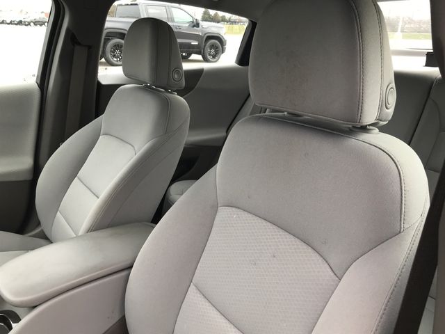 2022 Chevrolet Malibu LS photo 4