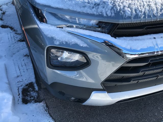 2023 Chevrolet Trailblazer LT photo 3