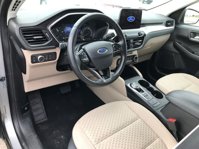 2021 Ford Escape SE Plug-In Hybrid photo 3