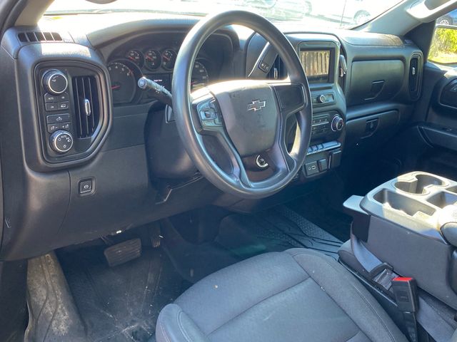 2023 Chevrolet Silverado 1500 Custom photo 3