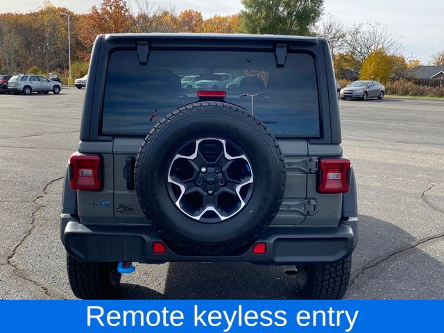 2023 Jeep Wrangler Rubicon 4xe photo 2